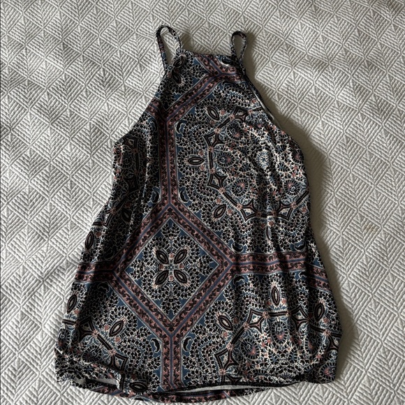Patterned Tank Top - Picture 4 of 4